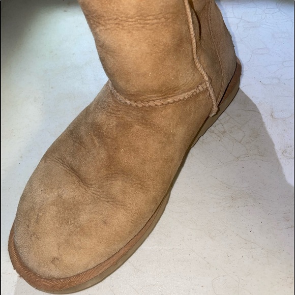 UGG - Picture 5 of 5